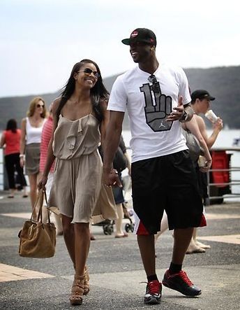 与社媒互动 与社媒互动